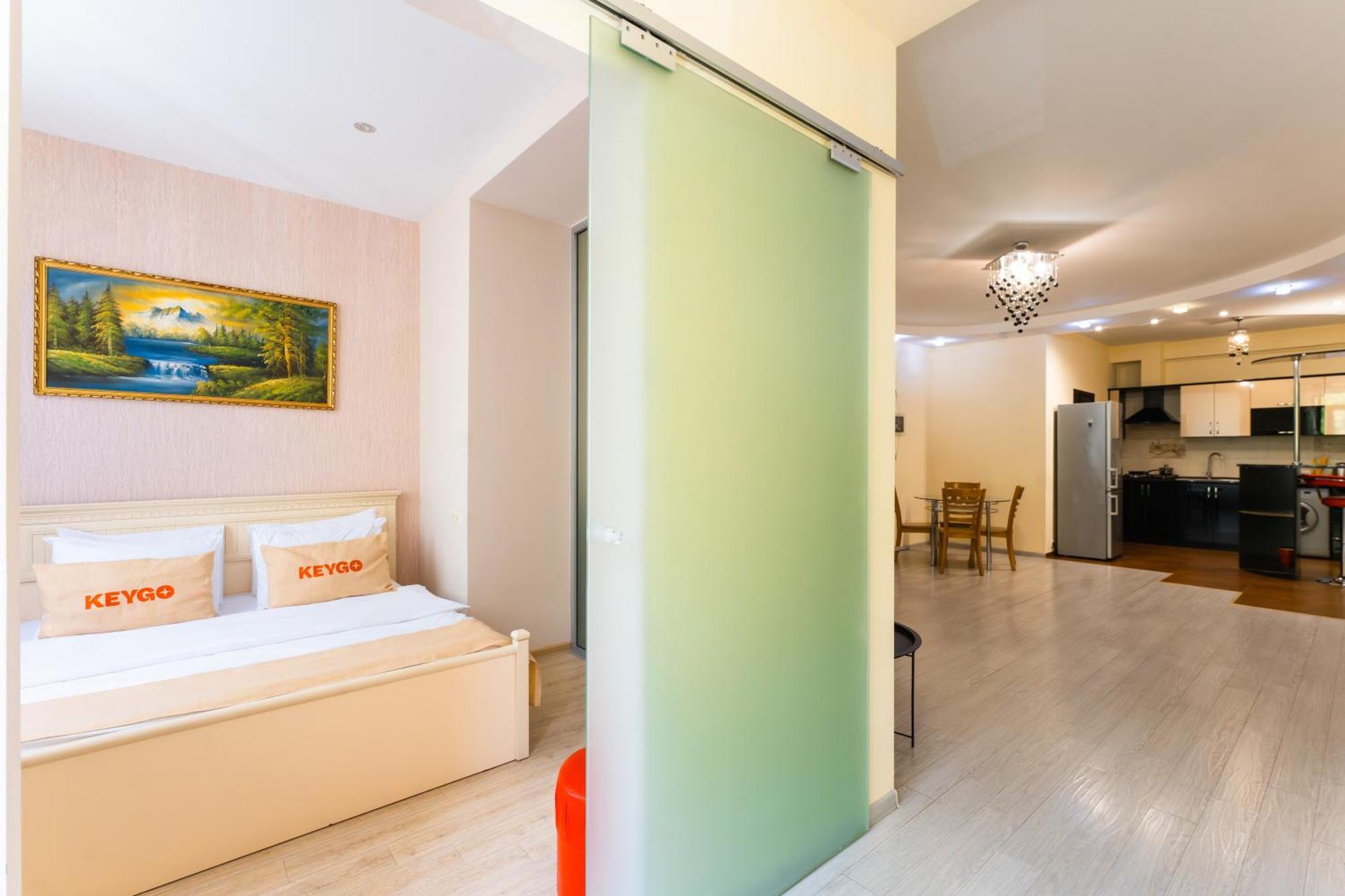 1Br Apt Near Opera Self-Enter By Keygo 25 Yerevan Exterior photo