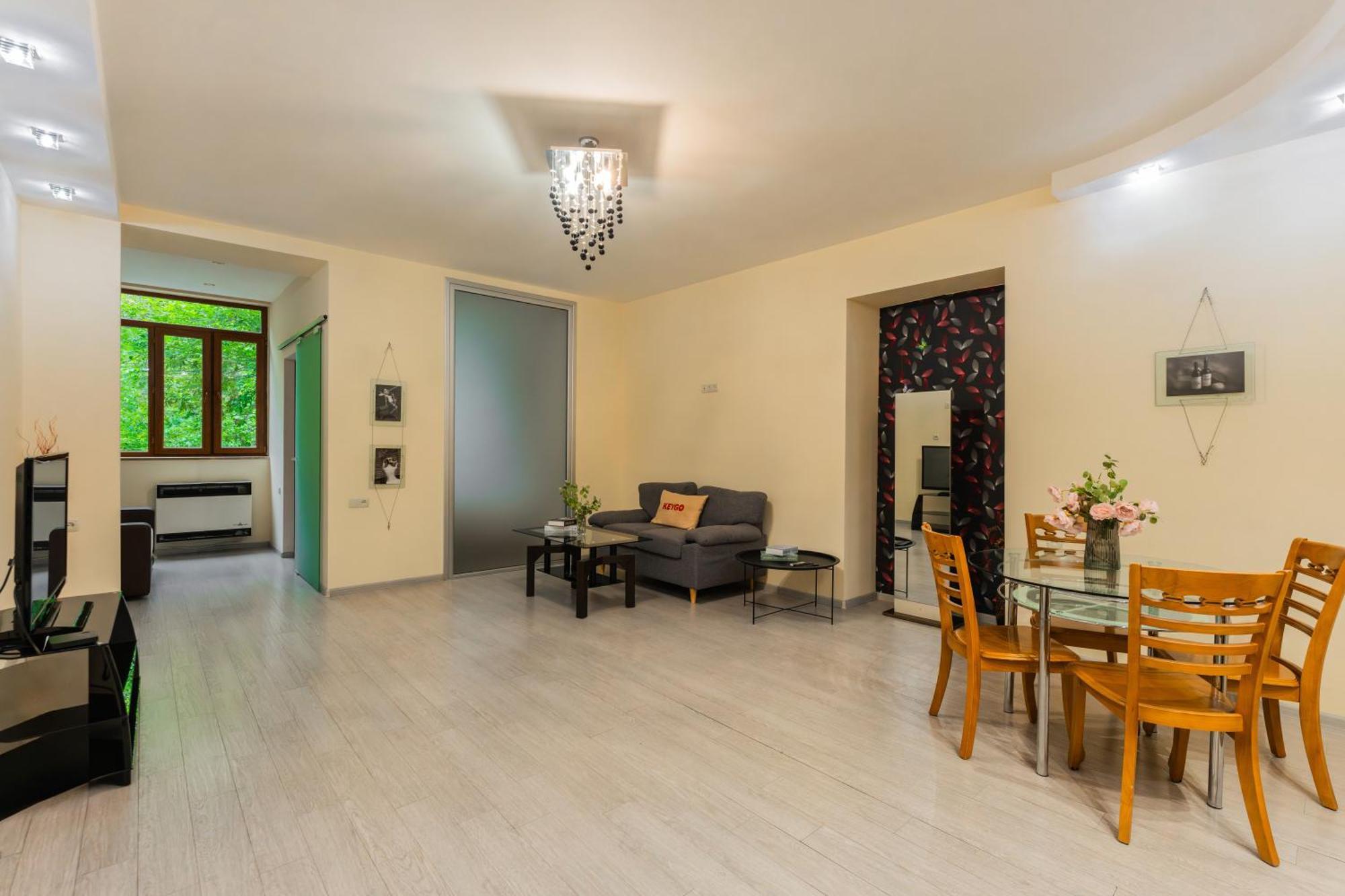 1Br Apt Near Opera Self-Enter By Keygo 25 Yerevan Exterior photo