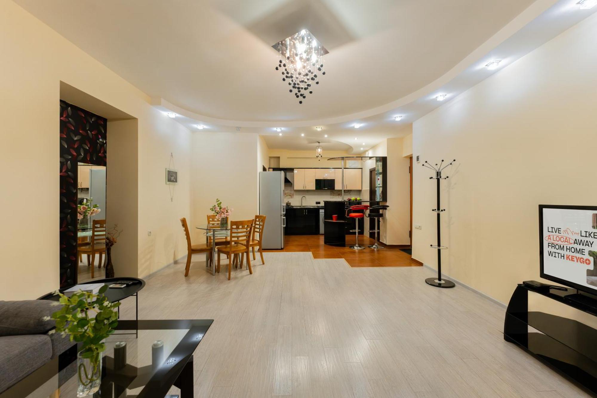 1Br Apt Near Opera Self-Enter By Keygo 25 Yerevan Exterior photo